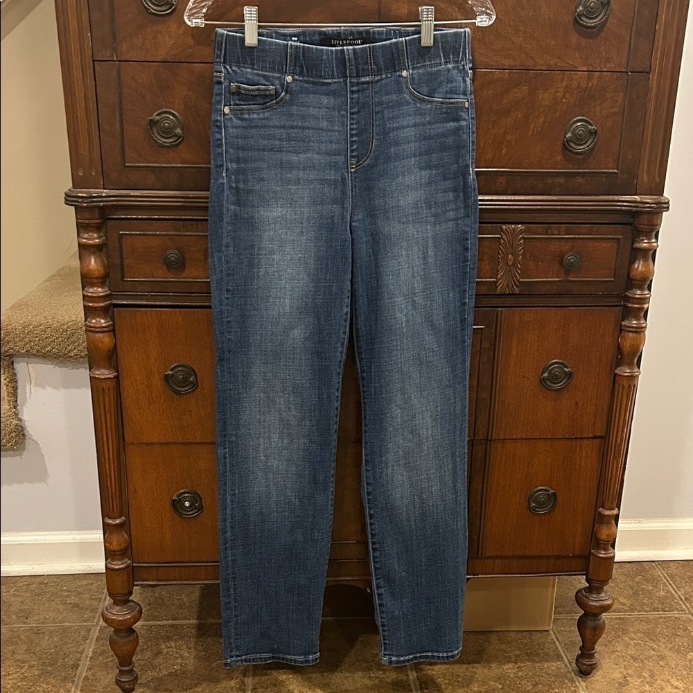 Liverpool Los Angeles The Slim Pull On Denim Jeans